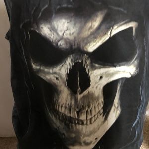 NEW nwot L/XL black skull tank The Mountain
